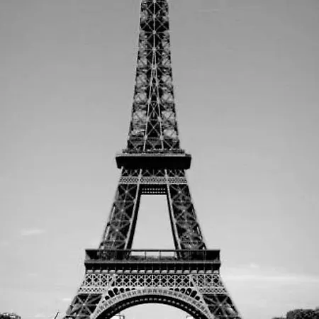 Apartment Chic 2 Pieces, Epure & Pragmatic A 5' De Paris